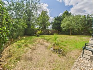 Communal Garden- click for photo gallery